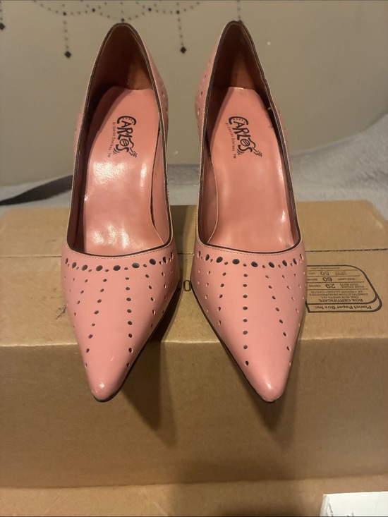 Carlos Santana Shoes - Carlos Santana Pink Pointed Toe Perforated Pumps
